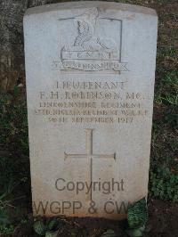 Dar Es Salaam War Cemetery - Robinson, Frederick Henry